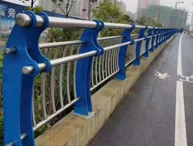 牡丹不銹鋼碳素復合管
