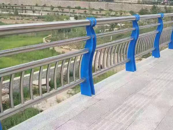 牡丹不銹鋼碳素復合管