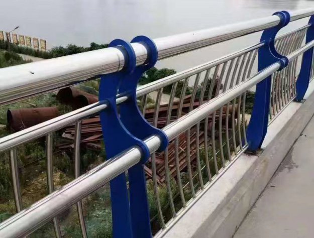 牡丹不銹鋼碳素復合管
