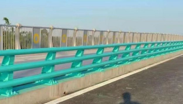 橋梁防撞護欄